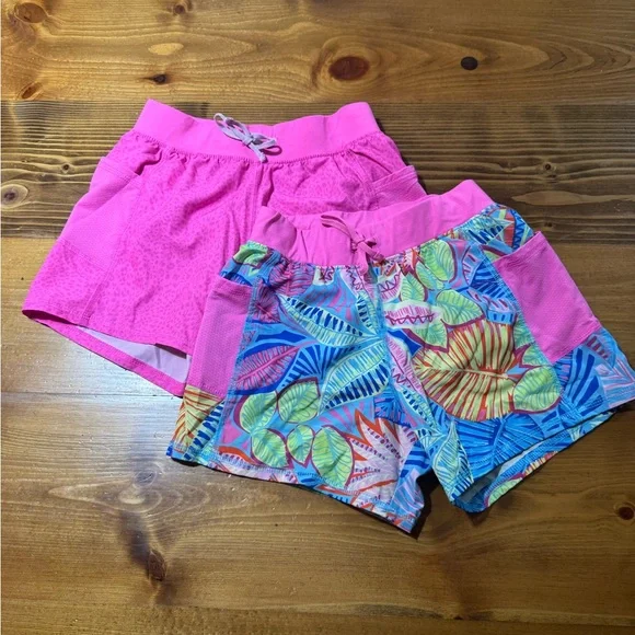 4/$12 Tek Gear Pink and Floral Print Shorts - Picture 3 of 3